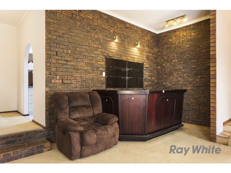 8 McCombe Ave, Samson WA 6163