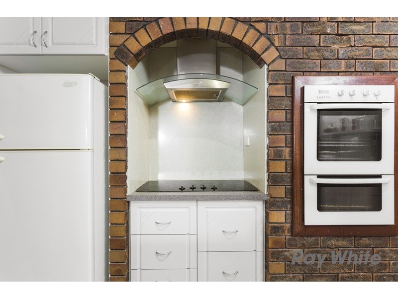 8 McCombe Ave, Samson WA 6163