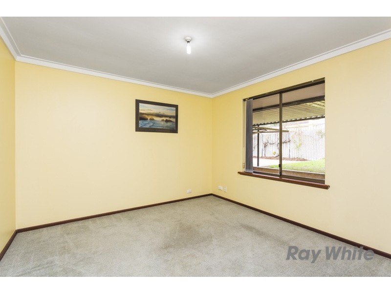 8 McCombe Ave, Samson WA 6163