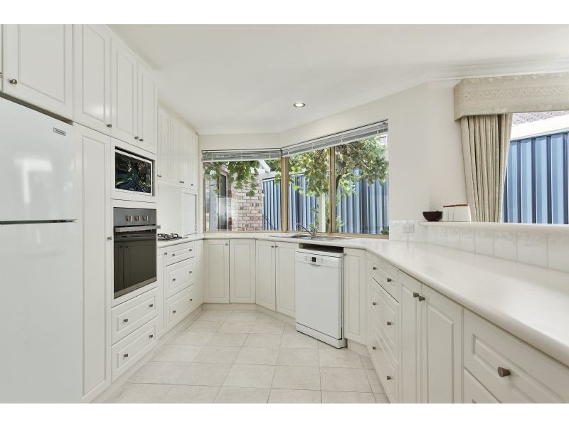 4 Austin Place, Winthrop WA 6150