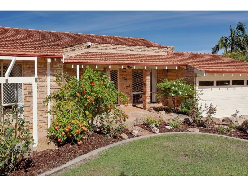 4 Austin Place, Winthrop WA 6150