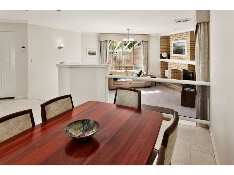 4 Austin Place, Winthrop WA 6150