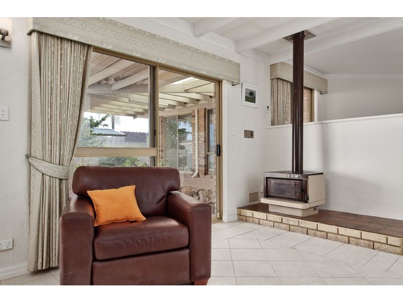 4 Austin Place, Winthrop WA 6150