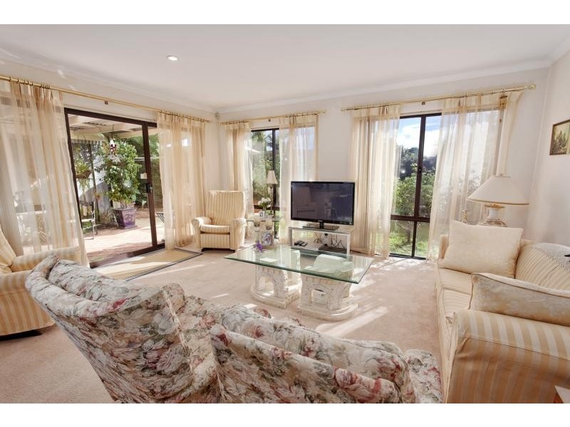 8 Ellis Road, Kardinya WA 6163