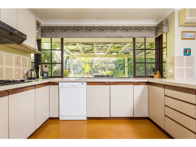 147 Le Souef Drive, Kardinya WA 6163