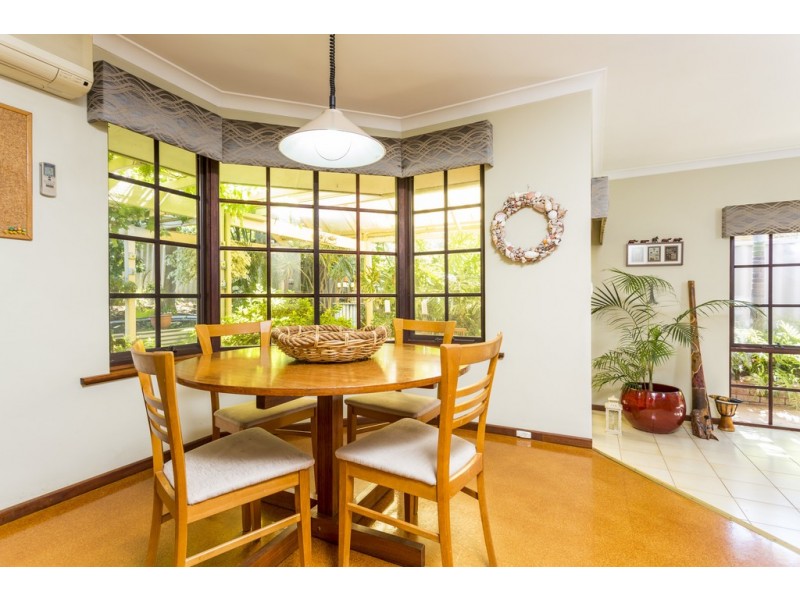 147 Le Souef Drive, Kardinya WA 6163