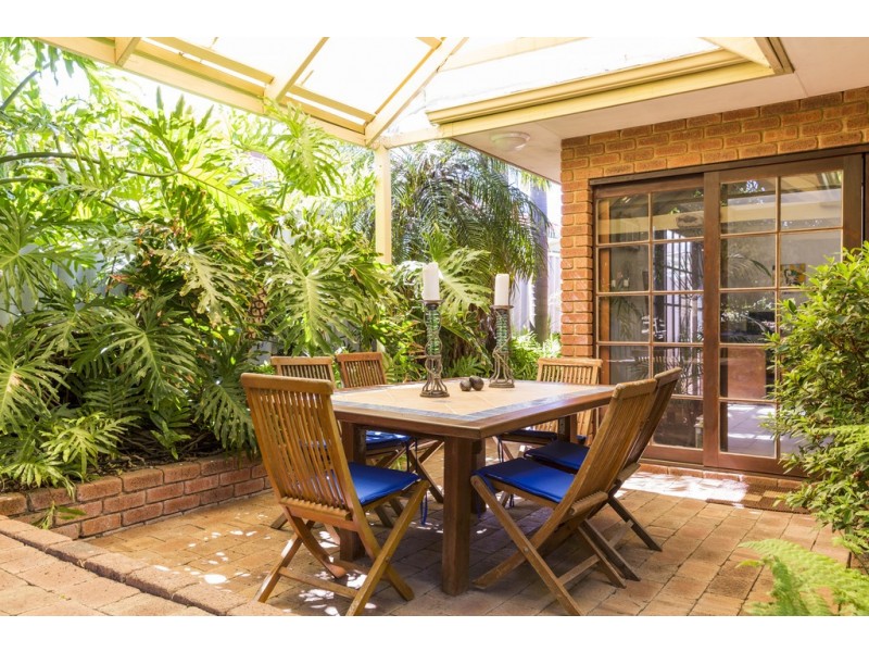 147 Le Souef Drive, Kardinya WA 6163