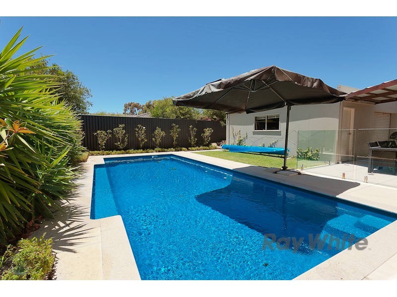 37 Hanrahan Loop, Kardinya WA 6163