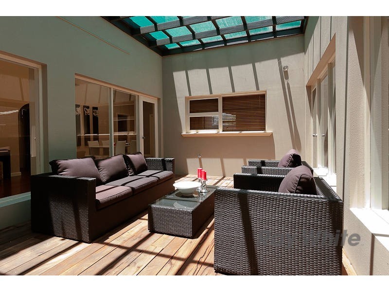 37 Hanrahan Loop, Kardinya WA 6163