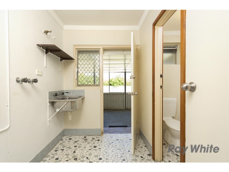 9 Scole Place, Huntingdale WA 6110