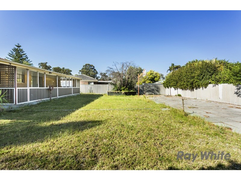 9 Scole Place, Huntingdale WA 6110