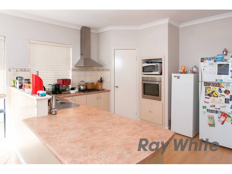 3 Sweetwater Bend, Success WA 6164