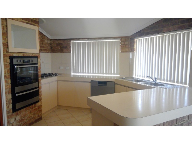 1 Sierra Chase, Leeming WA 6149