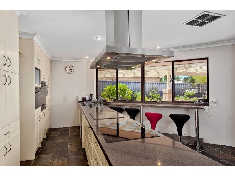 4 Curalo Mews, South Lake WA 6164