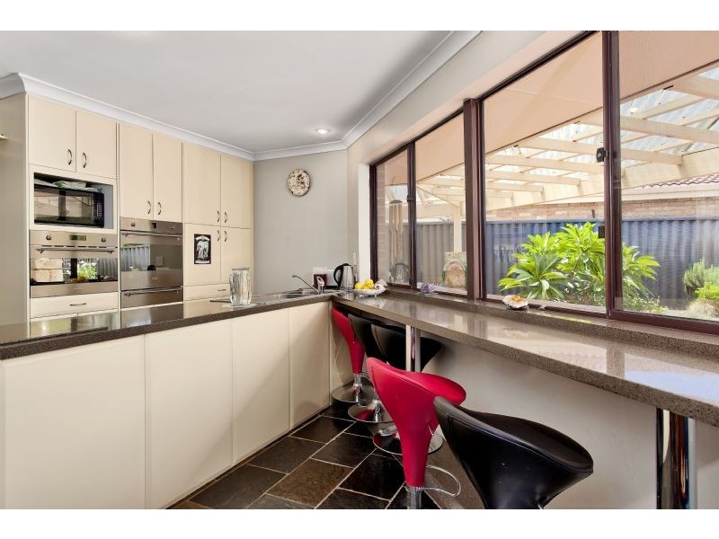 4 Curalo Mews, South Lake WA 6164