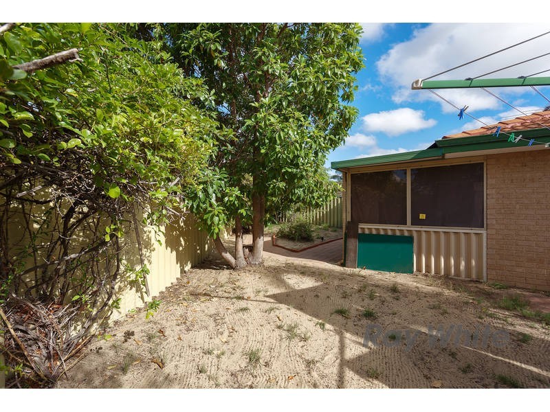 2/16 Rambutan Place, South Lake WA 6164