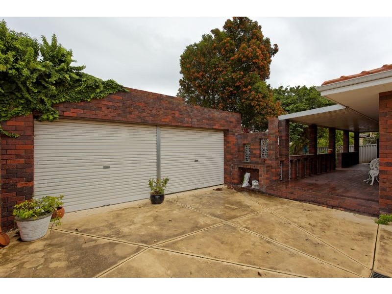 13 Stone Court, Kardinya WA 6163