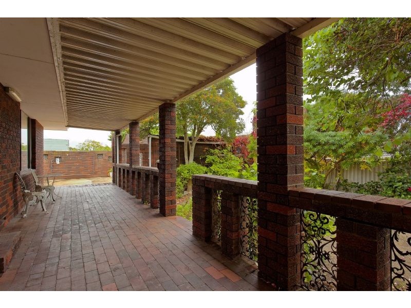 13 Stone Court, Kardinya WA 6163