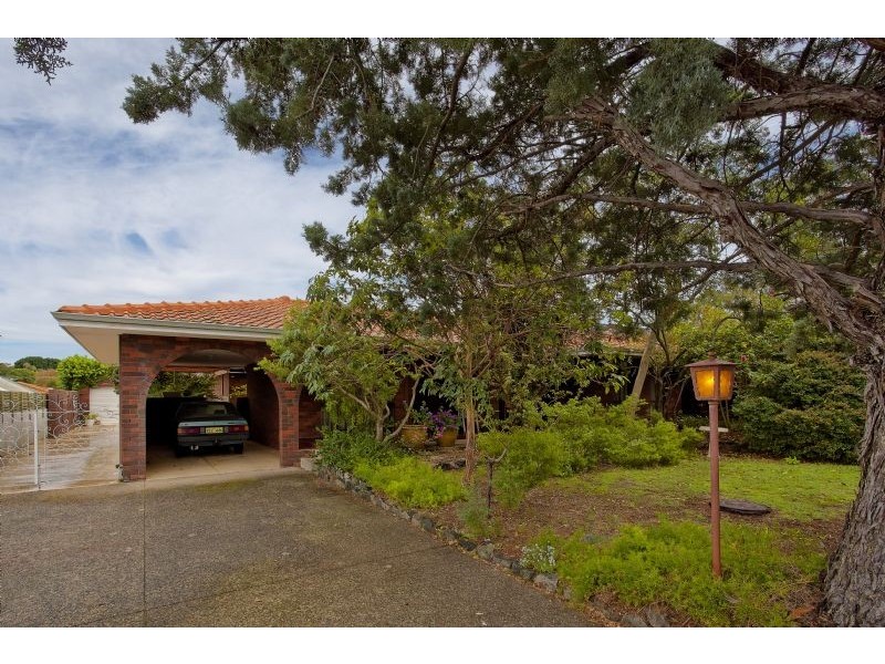 13 Stone Court, Kardinya WA 6163