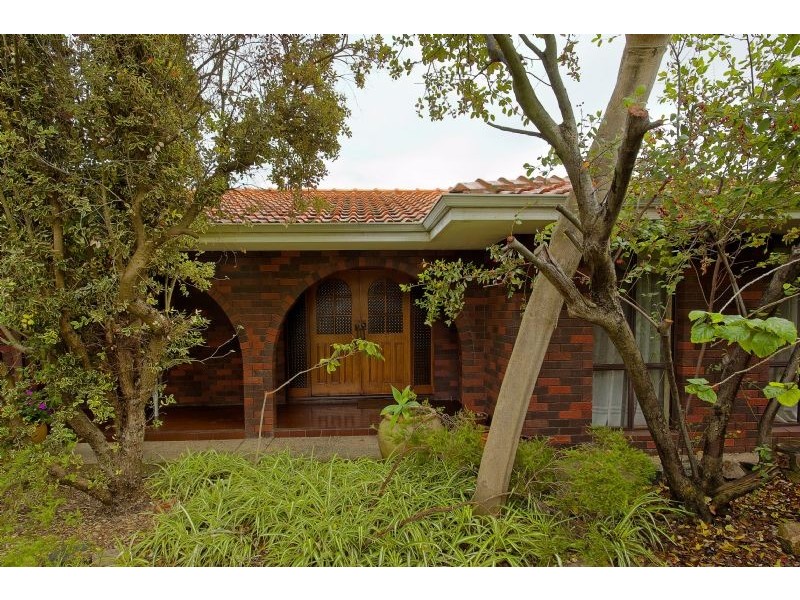 13 Stone Court, Kardinya WA 6163