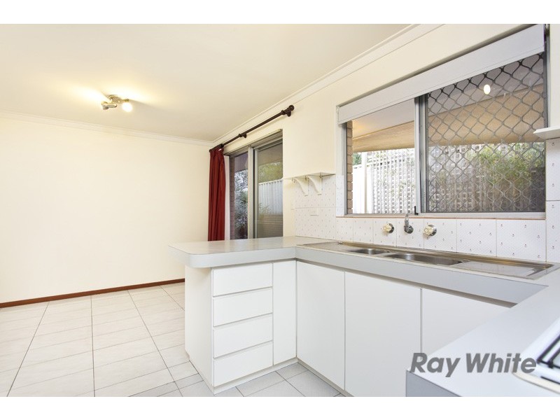 6/6-8 Pinewood Avenue, Kardinya WA 6163