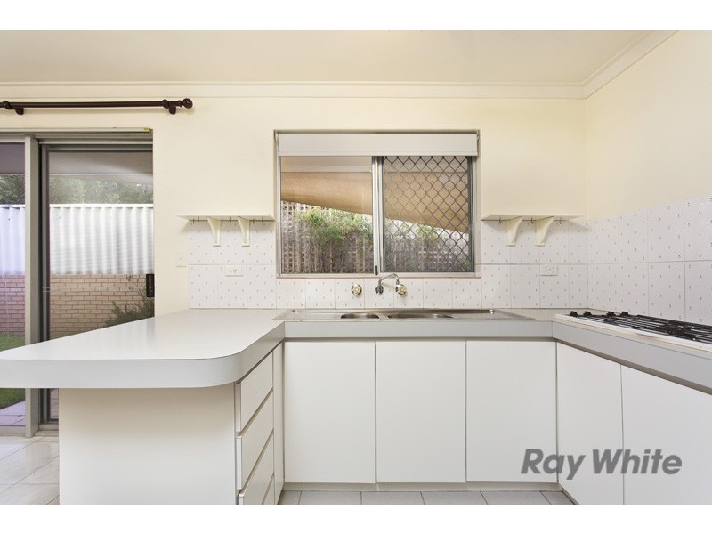 6/6-8 Pinewood Avenue, Kardinya WA 6163