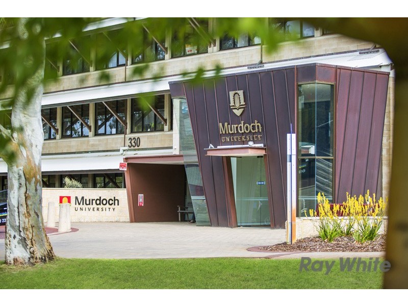 6/6-8 Pinewood Avenue, Kardinya WA 6163