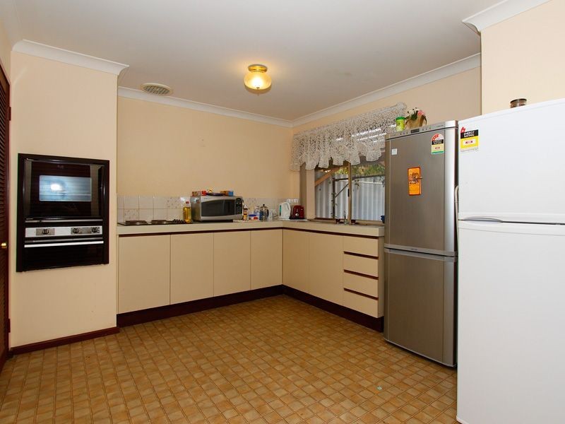 2/1-3 Ince Rd, Attadale WA 6156