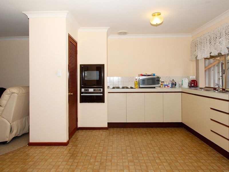 2/1-3 Ince Rd, Attadale WA 6156