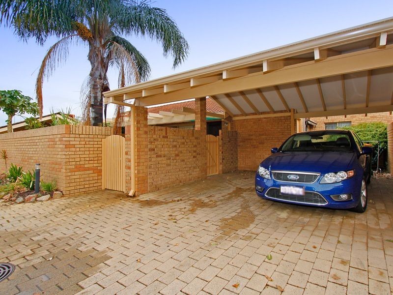 2/1-3 Ince Rd, Attadale WA 6156