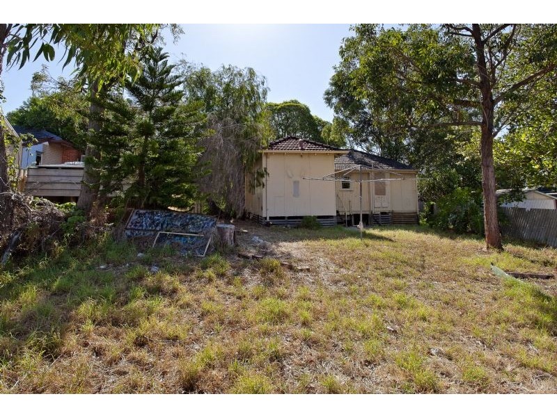 11 Ellison Street, Willagee WA 6156