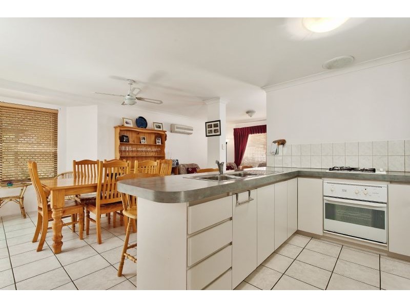2/22 Webber Street, Willagee WA 6156