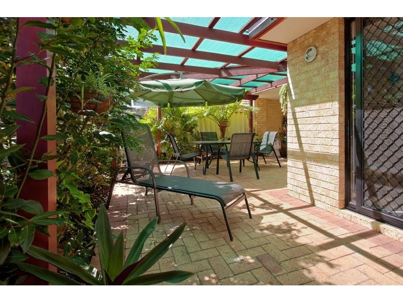 2/22 Webber Street, Willagee WA 6156