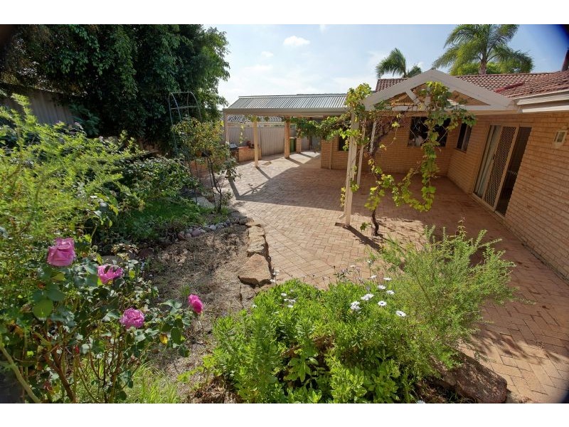 20 Masefield Ave, North Lake WA 6163