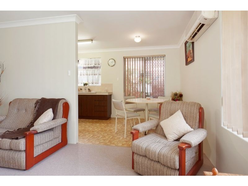 35 Ethelwyn St, Hilton WA 6163