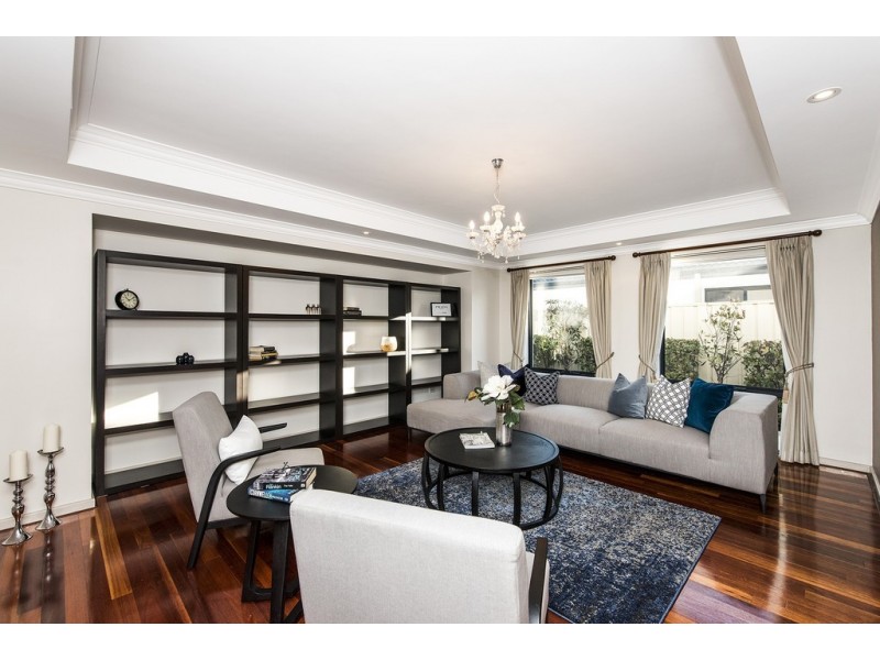 10 Noalimba Crescent, Bateman WA 6150