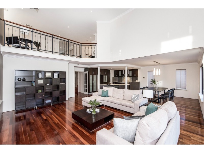 10 Noalimba Crescent, Bateman WA 6150