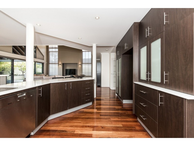 10 Noalimba Crescent, Bateman WA 6150