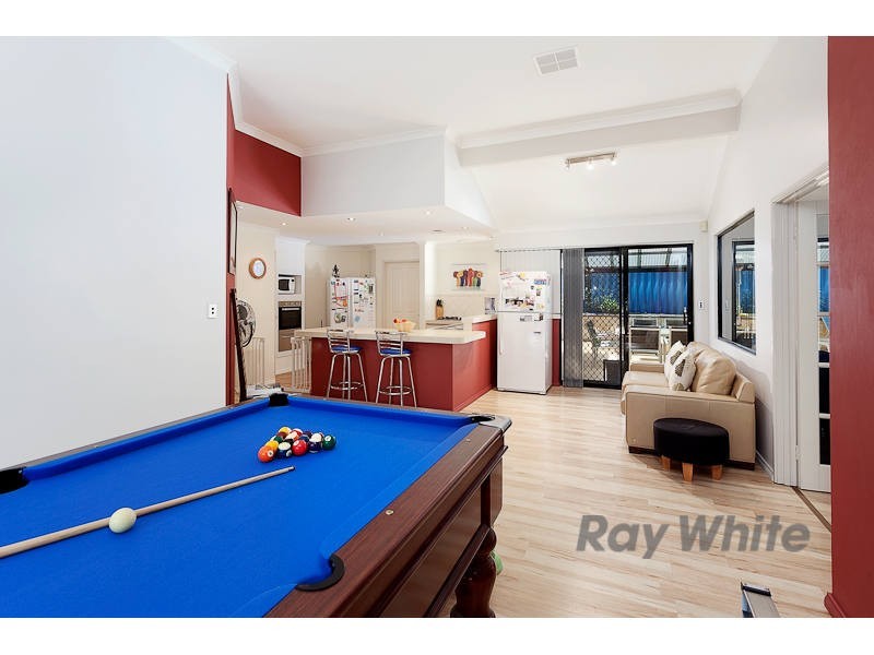 16 Fairmount Close, Bibra Lake WA 6163