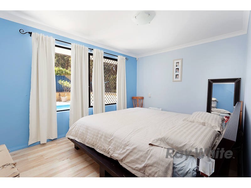 16 Fairmount Close, Bibra Lake WA 6163