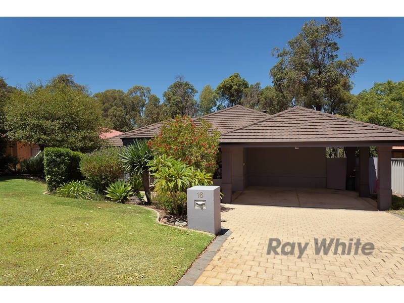16 Fairmount Close, Bibra Lake WA 6163
