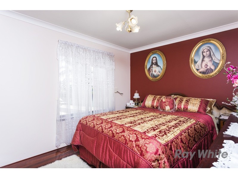 25 Needwell Road, Bibra Lake WA 6163