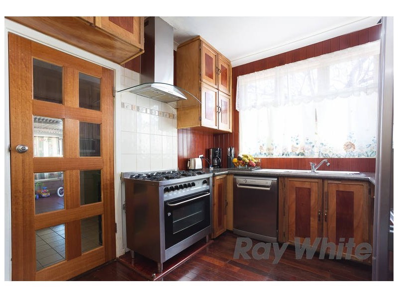 13 Regan Street, Coolbellup WA 6163