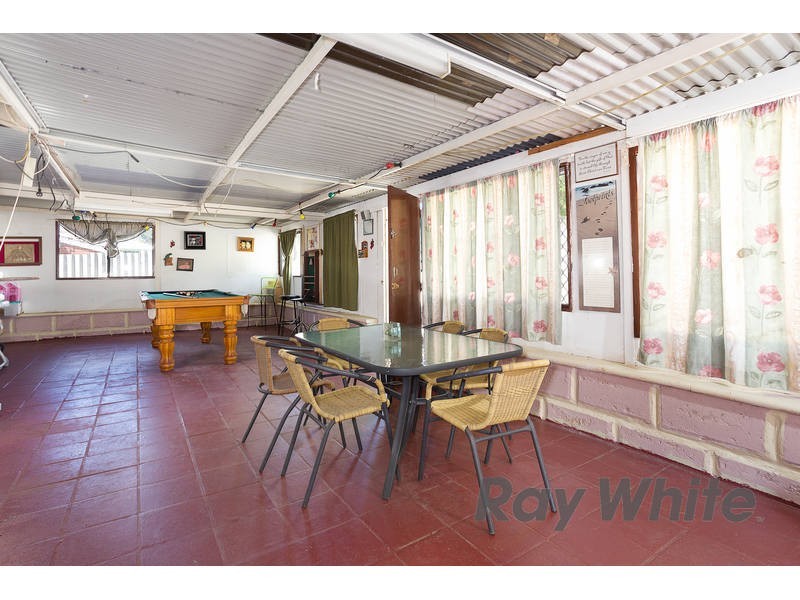 13 Regan Street, Coolbellup WA 6163