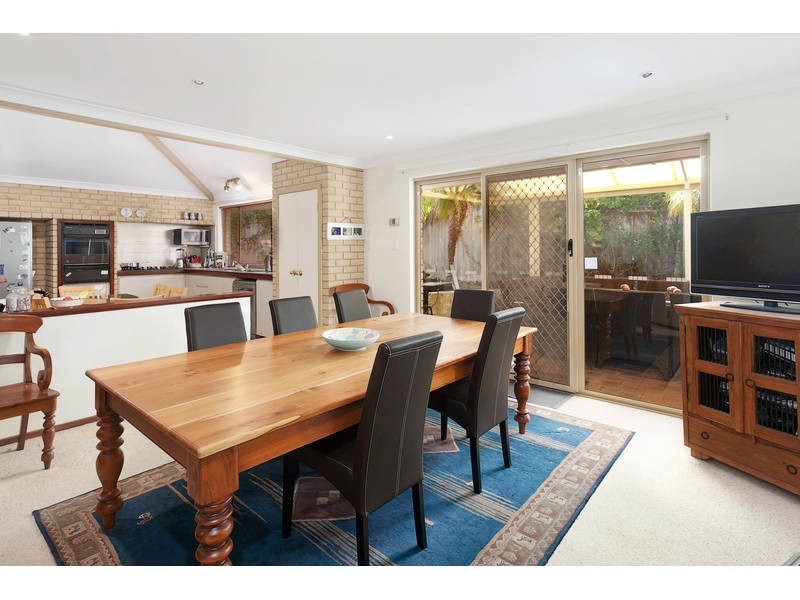 10 Levey Rise, Winthrop WA 6150