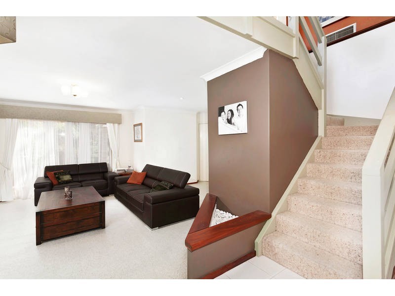 10 Levey Rise, Winthrop WA 6150