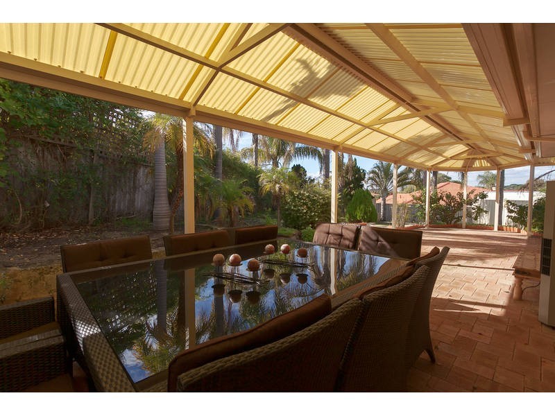 10 Levey Rise, Winthrop WA 6150