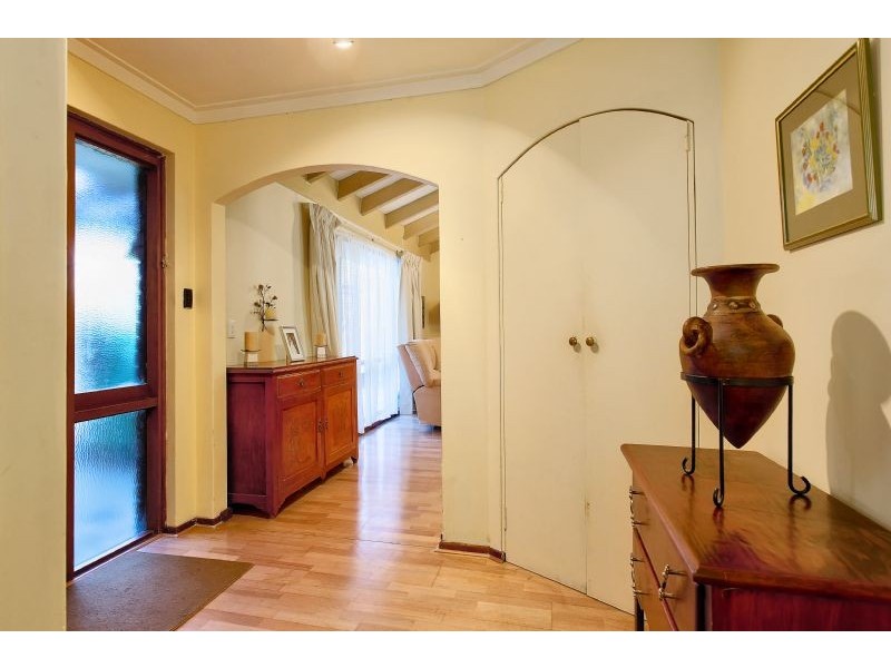 15 Stone Court, Kardinya WA 6163