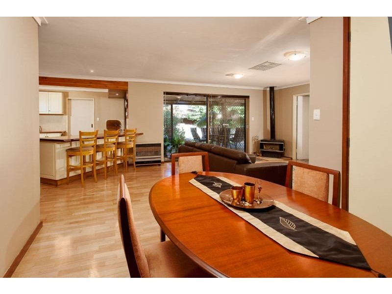 15 Stone Court, Kardinya WA 6163