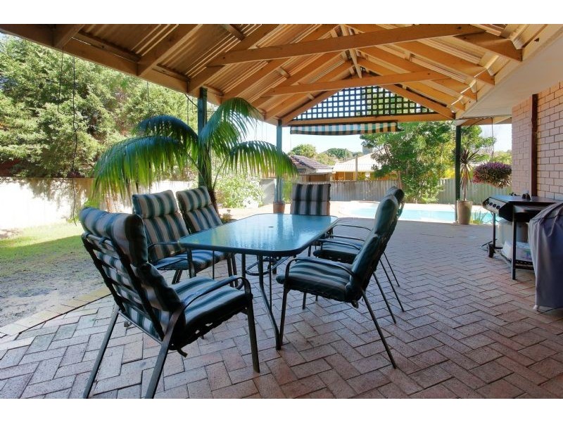 15 Stone Court, Kardinya WA 6163